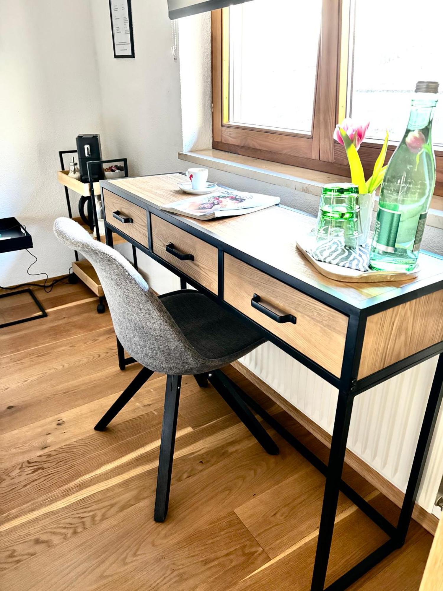 Lechtaler Alpenblick Landeck - Privatzimmer & Ferienwohnung Extérieur photo